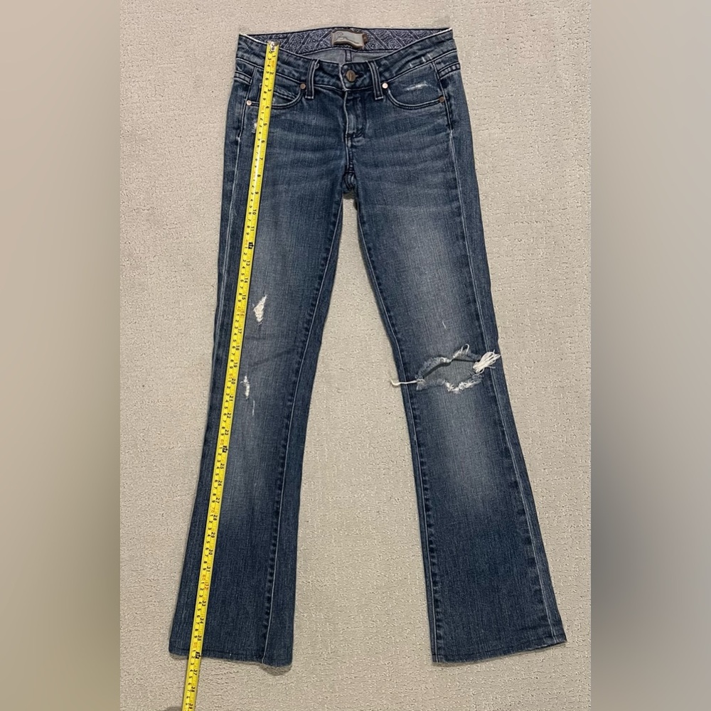 PAIGE // Laurel Canyon Low Rise Bootcut. SZ: 24. Distressed.